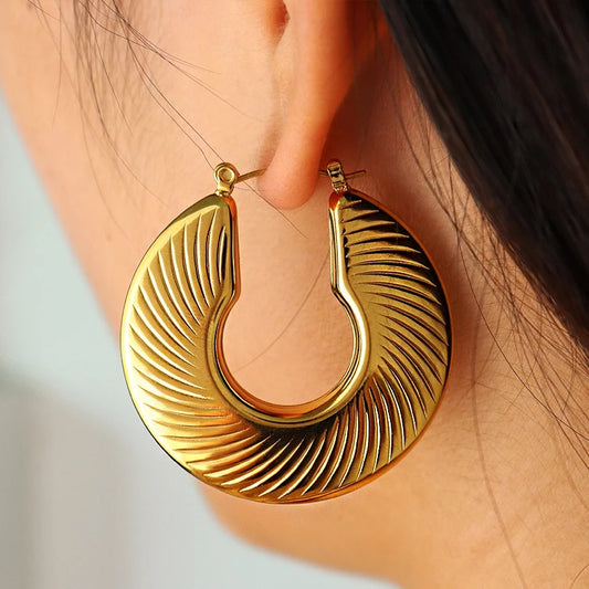 Lilit Hoops